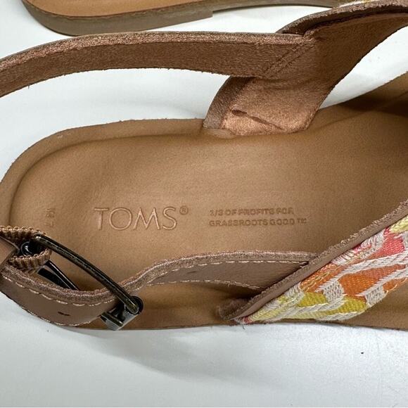 NWOB | TOMS | Bree Chevron Inspired Thong Sandals | Warm Beige | Size 7 - Picture 14 of 16
